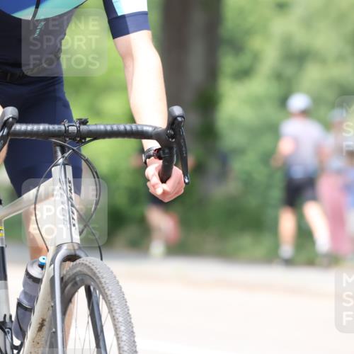 15.06.2025 - 7 Türme Triathlon Yannick Fuchs http://msf.ph/oto/8016349 15.06.2025 13:29:38 Radfahren 284, 499, 623, 635, 707, 950 meine-sportfotos.de