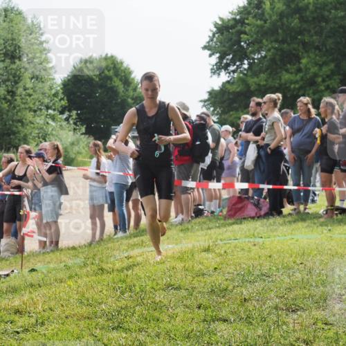15.06.2025 - 27. Vierlanden-Triathlon KatJ http://msf.ph/oto/8016367 15.06.2025 10:15:56 Schwimmen 483, 505, 547, 577, 590, 606, 612, 630 meine-sportfotos.de