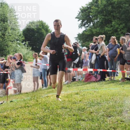 15.06.2025 - 27. Vierlanden-Triathlon KatJ http://msf.ph/oto/8016414 15.06.2025 10:15:56 Schwimmen 483, 505, 547, 577, 590, 606, 612, 630 meine-sportfotos.de