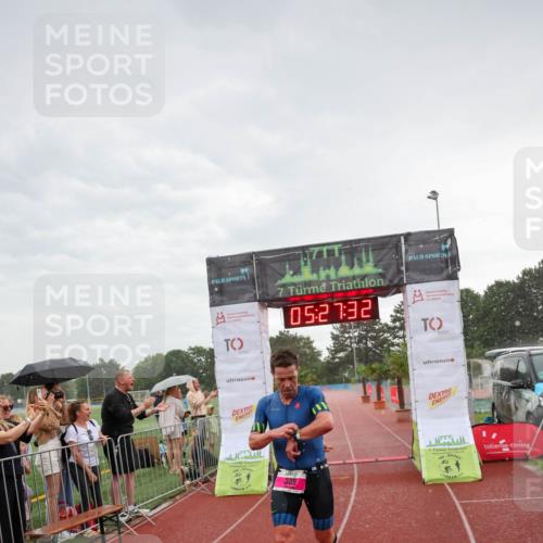 15.06.2025 - 7 Türme Triathlon Michael Strokosch http://msf.ph/oto/8016437 15.06.2025 15:27:32 Ziel 309 meine-sportfotos.de