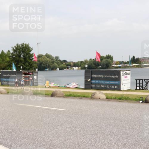 21.06.2025 - 27. Vierlanden-Triathlon H.Heesch http://msf.ph/oto/8016449 15.06.2025 12:04:45 Radfahren 237, 822, 826, 913 meine-sportfotos.de