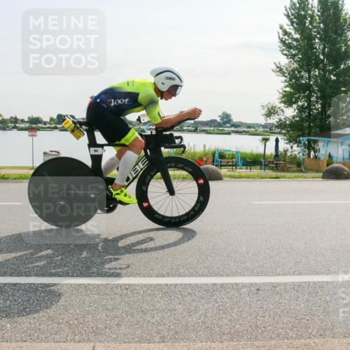 15.06.2025 - 27. Vierlanden-Triathlon H.Heesch http://msf.ph/oto/8016468 15.06.2025 09:14:47 Radfahren 88, 94 meine-sportfotos.de