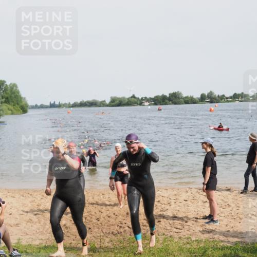 21.06.2025 - 27. Vierlanden-Triathlon MichiJ http://msf.ph/oto/8016496 15.06.2026 10:17:08 Schwimmen 471, 479, 510, 556, 567, 575, 602, 610 meine-sportfotos.de
