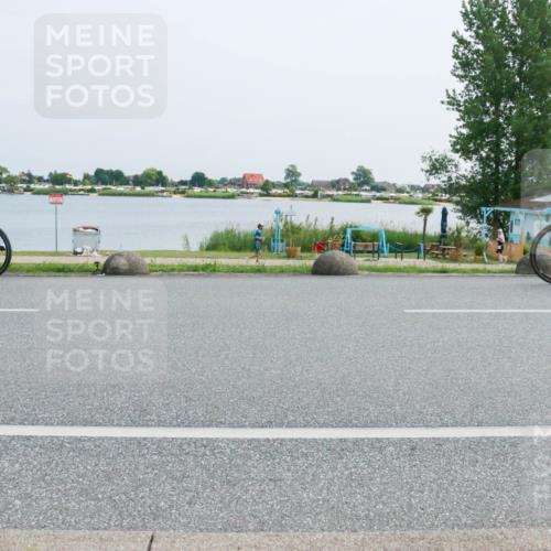 21.06.2025 - 27. Vierlanden-Triathlon H.Heesch http://msf.ph/oto/8016505 15.06.2025 11:56:56 Radfahren 209, 729, 766 meine-sportfotos.de