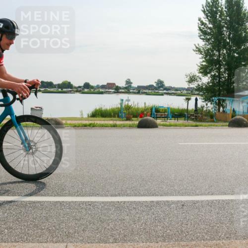 15.06.2025 - 27. Vierlanden-Triathlon H.Heesch http://msf.ph/oto/8016560 15.06.2025 09:15:40 Radfahren 2, 35, 165 meine-sportfotos.de