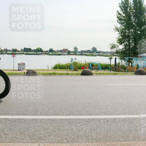 15.06.2025 - 27. Vierlanden-Triathlon H.Heesch http://msf.ph/oto/8016568 15.06.2025 09:15:41 Radfahren 2, 35, 165 meine-sportfotos.de