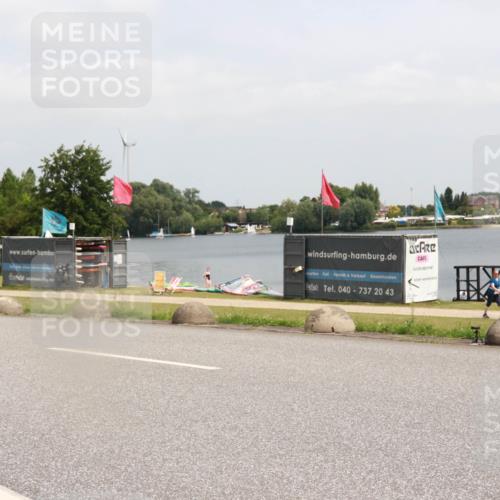 21.06.2025 - 27. Vierlanden-Triathlon H.Heesch http://msf.ph/oto/8016570 15.06.2025 12:04:57 Radfahren 252, 673, 699 meine-sportfotos.de
