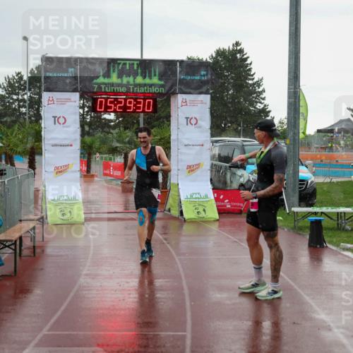 15.06.2025 - 7 Türme Triathlon Michael Strokosch http://msf.ph/oto/8016582 15.06.2025 15:29:30 Ziel 278 meine-sportfotos.de