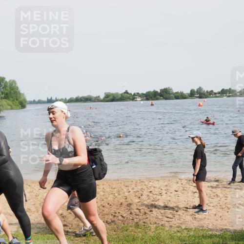 21.06.2025 - 27. Vierlanden-Triathlon MichiJ http://msf.ph/oto/8016589 15.06.2026 10:17:10 Schwimmen 479, 510, 556, 567, 575, 581, 602 meine-sportfotos.de