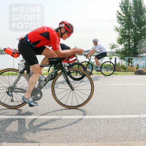 15.06.2025 - 27. Vierlanden-Triathlon H.Heesch http://msf.ph/oto/8016590 15.06.2025 09:15:43 Radfahren 2, 35, 58, 83, 165 meine-sportfotos.de