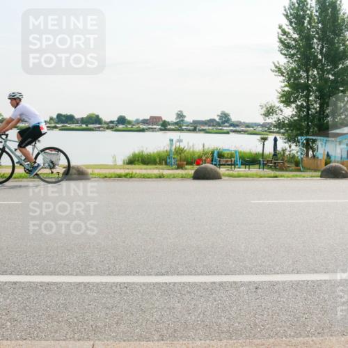 15.06.2025 - 27. Vierlanden-Triathlon H.Heesch http://msf.ph/oto/8016606 15.06.2025 09:15:44 Radfahren 2, 8, 35, 58, 83, 165 meine-sportfotos.de