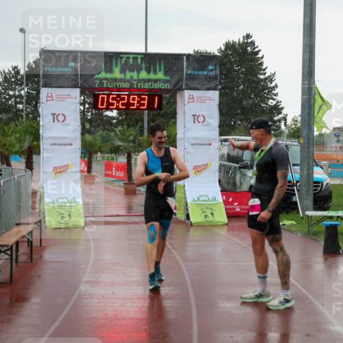 15.06.2025 - 7 Türme Triathlon Michael Strokosch http://msf.ph/oto/8016612 15.06.2025 15:29:31 Ziel 278 meine-sportfotos.de