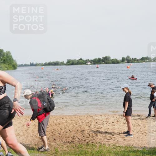 21.06.2025 - 27. Vierlanden-Triathlon MichiJ http://msf.ph/oto/8016623 15.06.2026 10:17:11 Schwimmen 479, 510, 556, 567, 575, 581, 602 meine-sportfotos.de