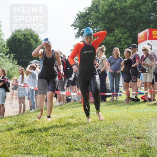 15.06.2025 - 27. Vierlanden-Triathlon KatJ http://msf.ph/oto/8016634 15.06.2025 10:16:02 Schwimmen 505, 547, 606, 612, 630 meine-sportfotos.de