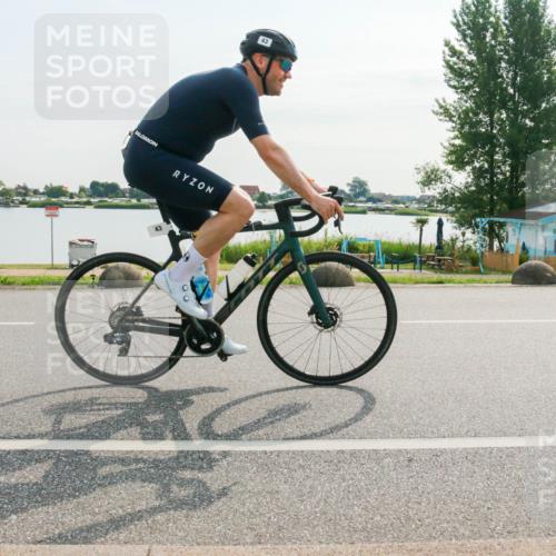 15.06.2025 - 27. Vierlanden-Triathlon H.Heesch http://msf.ph/oto/8016636 15.06.2025 09:16:16 Radfahren 43 meine-sportfotos.de