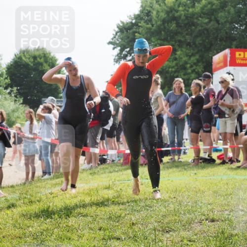 15.06.2025 - 27. Vierlanden-Triathlon KatJ http://msf.ph/oto/8016637 15.06.2025 10:16:02 Schwimmen 505, 547, 606, 612, 630 meine-sportfotos.de