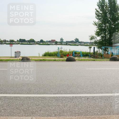 15.06.2025 - 27. Vierlanden-Triathlon H.Heesch http://msf.ph/oto/8016685 15.06.2025 09:16:41 Radfahren 20, 39, 226 meine-sportfotos.de