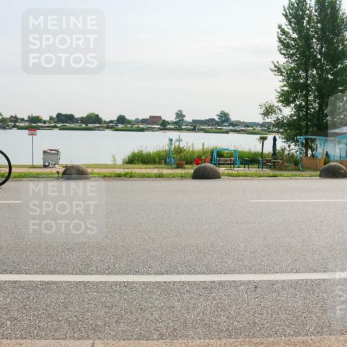 15.06.2025 - 27. Vierlanden-Triathlon H.Heesch http://msf.ph/oto/8016701 15.06.2025 09:16:42 Radfahren 20, 39, 226 meine-sportfotos.de