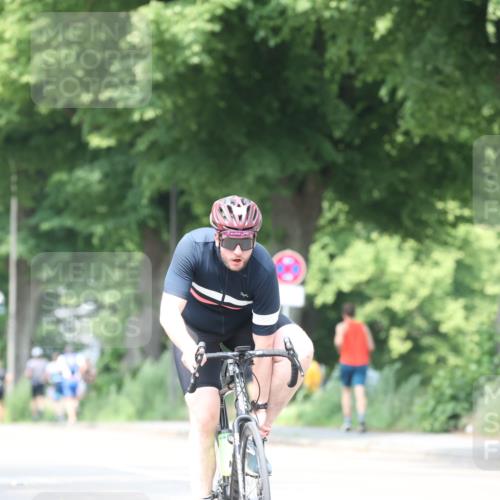 15.06.2025 - 7 Türme Triathlon Yannick Fuchs http://msf.ph/oto/8016705 15.06.2025 13:30:00 Radfahren 606, 818, 1149 meine-sportfotos.de