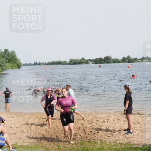 21.06.2025 - 27. Vierlanden-Triathlon MichiJ http://msf.ph/oto/8016740 15.06.2026 10:17:16 Schwimmen 479, 510, 529, 556, 575, 581, 584 meine-sportfotos.de