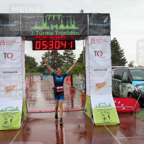 15.06.2025 - 7 Türme Triathlon Michael Strokosch http://msf.ph/oto/8016745 15.06.2025 15:30:40 Ziel 331 meine-sportfotos.de