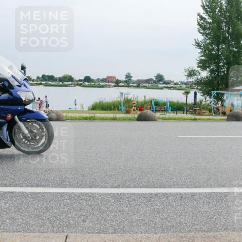 15.06.2025 - 27. Vierlanden-Triathlon H.Heesch http://msf.ph/oto/8016771 15.06.2025 11:13:42 Radfahren 43 meine-sportfotos.de