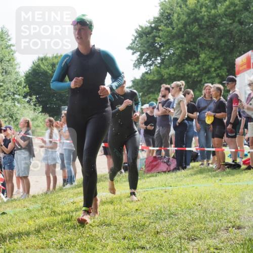 15.06.2025 - 27. Vierlanden-Triathlon KatJ http://msf.ph/oto/8016845 15.06.2025 10:16:20 Schwimmen 477, 489, 494, 523, 611 meine-sportfotos.de