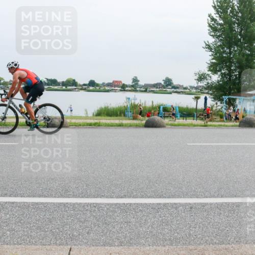 15.06.2025 - 27. Vierlanden-Triathlon H.Heesch http://msf.ph/oto/8016877 15.06.2025 11:13:49 Radfahren 71, 121, 734, 773, 840, 859 meine-sportfotos.de