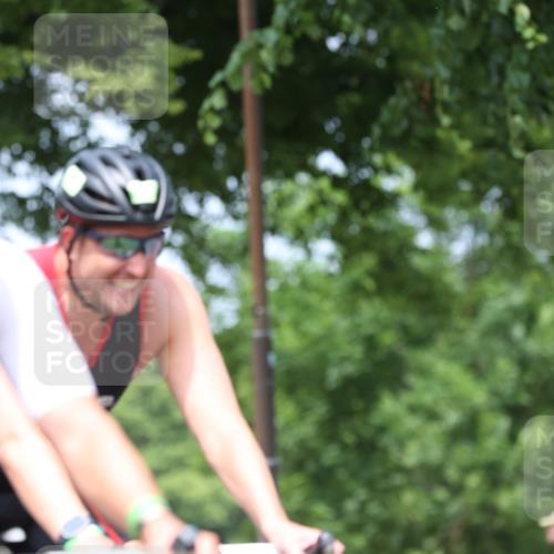 15.06.2025 - 7 Türme Triathlon Yannick Fuchs http://msf.ph/oto/8016888 15.06.2025 13:30:06 Radfahren 606 meine-sportfotos.de