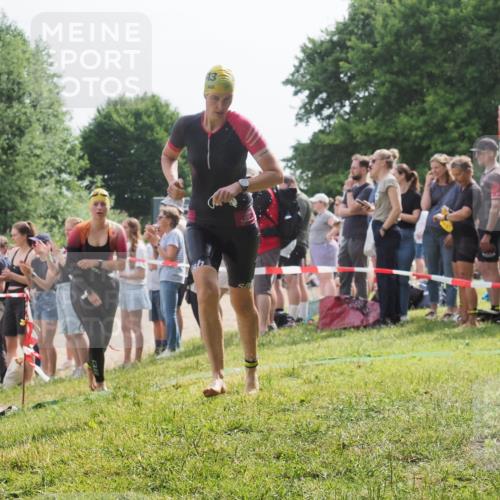 15.06.2025 - 27. Vierlanden-Triathlon KatJ http://msf.ph/oto/8016907 15.06.2025 10:16:24 Schwimmen 477, 487, 489, 494, 523, 526, 611, 634 meine-sportfotos.de
