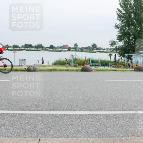 15.06.2025 - 27. Vierlanden-Triathlon H.Heesch http://msf.ph/oto/8016923 15.06.2025 11:13:52 Radfahren 16, 71, 121, 773, 840, 859 meine-sportfotos.de