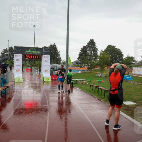 15.06.2025 - 7 Türme Triathlon Michael Strokosch http://msf.ph/oto/8016937 15.06.2025 15:31:10 Ziel  meine-sportfotos.de