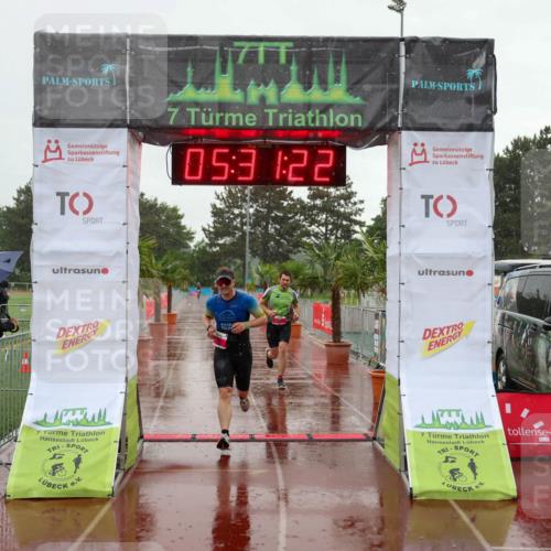 15.06.2025 - 7 Türme Triathlon Michael Strokosch http://msf.ph/oto/8016952 15.06.2025 15:31:22 Ziel 214, 234 meine-sportfotos.de
