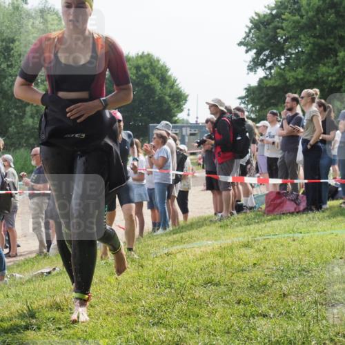 15.06.2025 - 27. Vierlanden-Triathlon KatJ http://msf.ph/oto/8016961 15.06.2025 10:16:27 Schwimmen 477, 487, 489, 491, 494, 499, 523, 526, 574, 611, 614, 634 meine-sportfotos.de