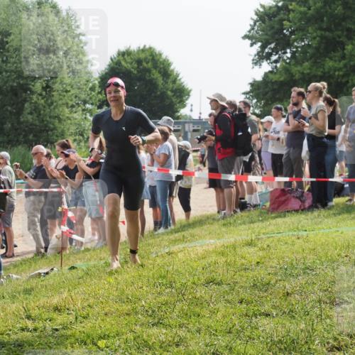 15.06.2025 - 27. Vierlanden-Triathlon KatJ http://msf.ph/oto/8016979 15.06.2025 10:16:28 Schwimmen 477, 487, 489, 491, 494, 499, 523, 526, 574, 611, 614, 634 meine-sportfotos.de