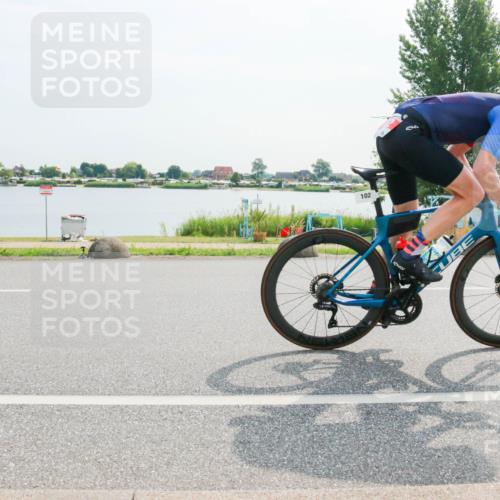 15.06.2025 - 27. Vierlanden-Triathlon H.Heesch http://msf.ph/oto/8016991 15.06.2025 09:58:51 Radfahren 102 meine-sportfotos.de