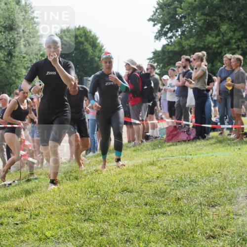 15.06.2025 - 27. Vierlanden-Triathlon KatJ http://msf.ph/oto/8017009 15.06.2025 10:16:31 Schwimmen 477, 487, 491, 494, 499, 523, 526, 549, 574, 614, 634 meine-sportfotos.de