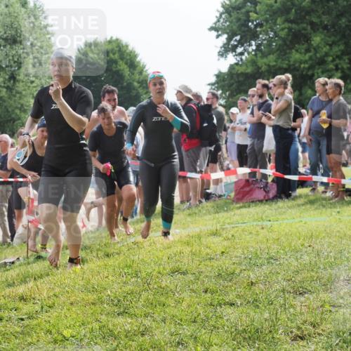 15.06.2025 - 27. Vierlanden-Triathlon KatJ http://msf.ph/oto/8017016 15.06.2025 10:16:31 Schwimmen 477, 487, 491, 494, 499, 523, 526, 549, 574, 614, 634 meine-sportfotos.de