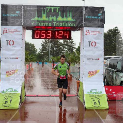 15.06.2025 - 7 Türme Triathlon Michael Strokosch http://msf.ph/oto/8017019 15.06.2025 15:31:24 Ziel 214, 234 meine-sportfotos.de