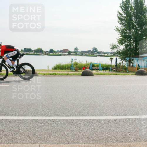 15.06.2025 - 27. Vierlanden-Triathlon H.Heesch http://msf.ph/oto/8017028 15.06.2025 09:17:42 Radfahren 27, 85 meine-sportfotos.de