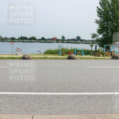 21.06.2025 - 27. Vierlanden-Triathlon H.Heesch http://msf.ph/oto/8017073 15.06.2025 11:57:58 Radfahren 248, 952 meine-sportfotos.de