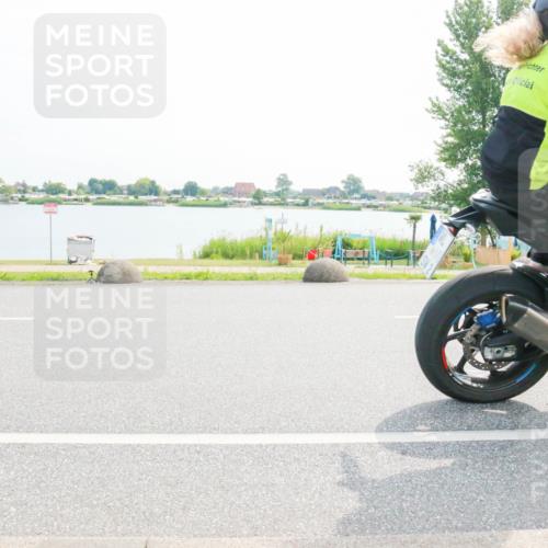 15.06.2025 - 27. Vierlanden-Triathlon H.Heesch http://msf.ph/oto/8017116 15.06.2025 09:59:42 Radfahren 100, 138 meine-sportfotos.de