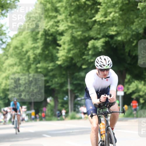 15.06.2025 - 7 Türme Triathlon Yannick Fuchs http://msf.ph/oto/8017123 15.06.2025 13:30:25 Radfahren 305, 332, 462, 681, 1019, 1028, 1070 meine-sportfotos.de