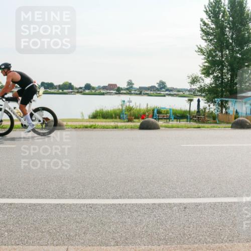 15.06.2025 - 27. Vierlanden-Triathlon H.Heesch http://msf.ph/oto/8017129 15.06.2025 09:17:56 Radfahren 49, 69, 168, 171 meine-sportfotos.de