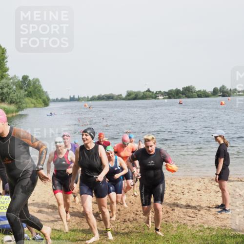 21.06.2025 - 27. Vierlanden-Triathlon MichiJ http://msf.ph/oto/8017154 15.06.2026 10:17:35 Schwimmen 485, 488, 492, 493, 519, 532, 537, 552, 557, 562, 572, 582, 588, 594, 626 meine-sportfotos.de