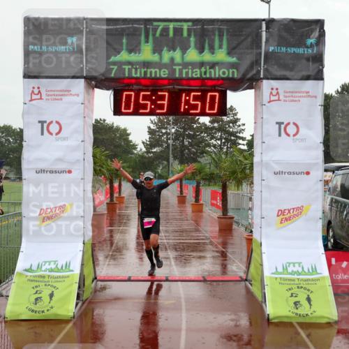 15.06.2025 - 7 Türme Triathlon Michael Strokosch http://msf.ph/oto/8017181 15.06.2025 15:31:49 Ziel 240 meine-sportfotos.de