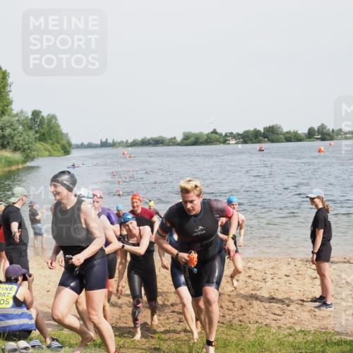 21.06.2025 - 27. Vierlanden-Triathlon MichiJ http://msf.ph/oto/8017184 15.06.2026 10:17:35 Schwimmen 485, 488, 492, 493, 519, 532, 537, 552, 557, 562, 572, 582, 588, 594, 626 meine-sportfotos.de