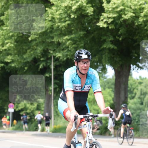 15.06.2025 - 7 Türme Triathlon Yannick Fuchs http://msf.ph/oto/8017198 15.06.2025 13:30:28 Radfahren 305, 332, 462, 681, 1028 meine-sportfotos.de