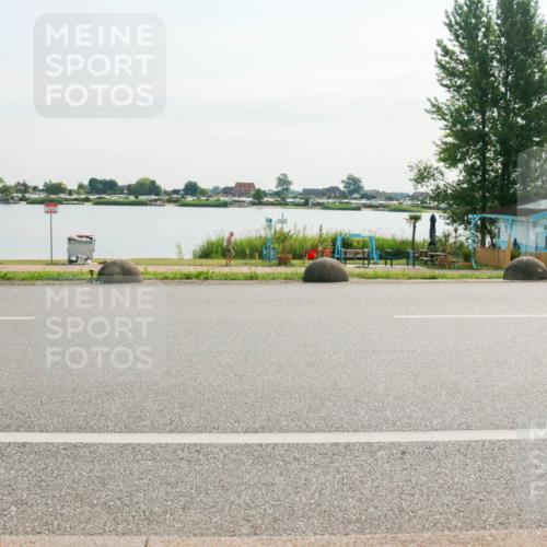 15.06.2025 - 27. Vierlanden-Triathlon H.Heesch http://msf.ph/oto/8017251 15.06.2025 09:18:16 Radfahren  meine-sportfotos.de