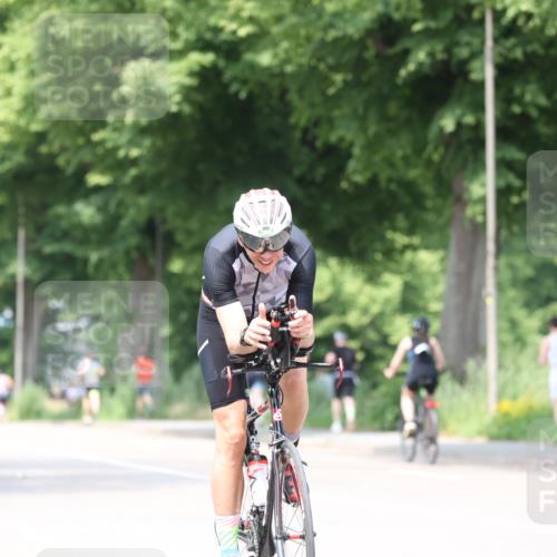 15.06.2025 - 7 Türme Triathlon Yannick Fuchs http://msf.ph/oto/8017268 15.06.2025 13:30:31 Radfahren 305, 332, 545, 786, 1028 meine-sportfotos.de